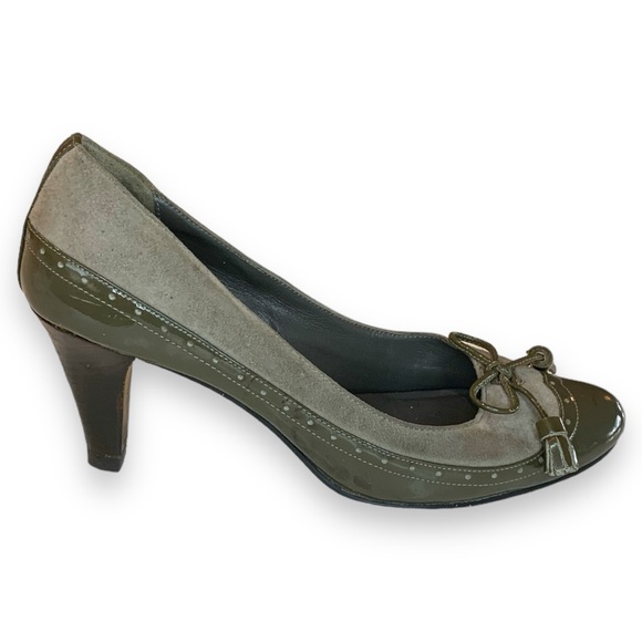 COLE HAAN PATENT LEATHER WINGTIP GREY GREEN PUMPS. WOMEN’S SIZE 6.5 - Picture 1 of 5